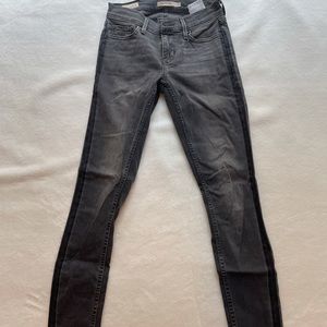 Levi’s 710 Black Skinny Jeans
